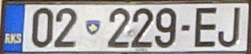 Matrícula de coche de Kosovo de la región de Mitrovice con código 02