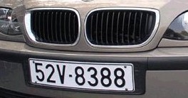 Matrícula de coche de Vietnam actual con código VN
