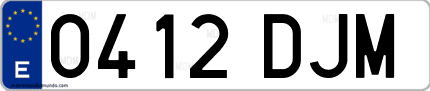 Ejemplo de matrícula de coche ordinaria 0412 DJM