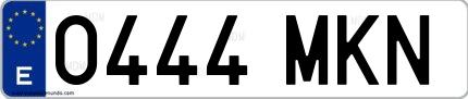 Ejemplo de matrícula española 0444 MKN