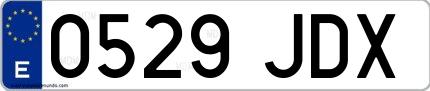 Ejemplo de matrícula española 0529 JDX