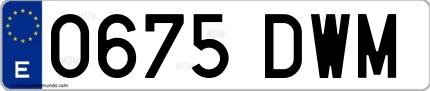 Ejemplo de matrícula española 0675 DWM
