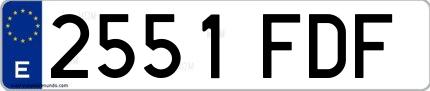 Ejemplo de matrícula española 2551 FDF