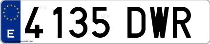 Ejemplo de matrícula española 4135 DWR