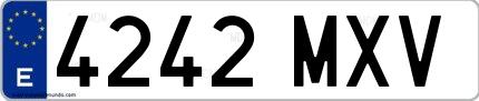 Ejemplo de matrícula española 4242 MXV