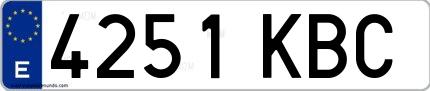 Ejemplo de matrícula española 4251 KBC