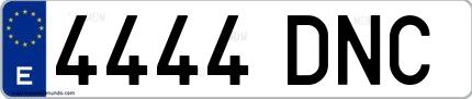 Ejemplo de matrícula española 4444 DNC