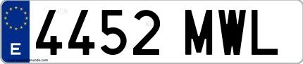 Ejemplo de matrícula española 4452 MWL