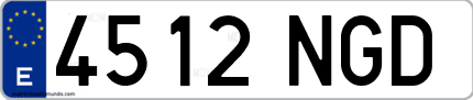 Ejemplo de matrícula de coche ordinaria 4512 NGD