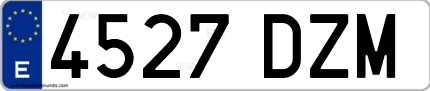 Ejemplo de matrícula de coche ordinaria 4527 DZM