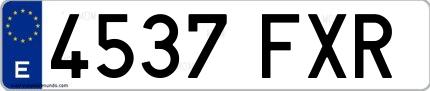 Ejemplo de matrícula española 4537 FXR