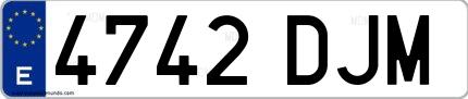 Ejemplo de matrícula española 4742 DJM