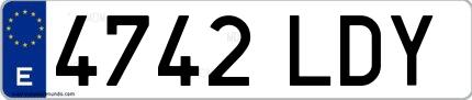 Ejemplo de matrícula española 4742 LDY
