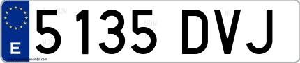 Ejemplo de matrícula española 5135 DVJ
