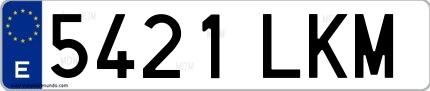 Ejemplo de matrícula española 5421 LKM
