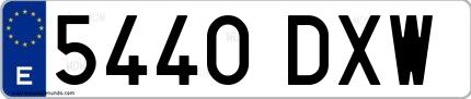 Ejemplo de matrícula española 5440 DXW