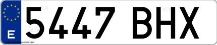 Ejemplo de matrícula española 5447 BHX