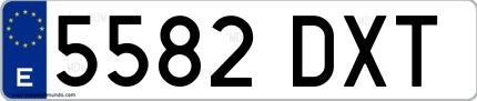 Ejemplo de matrícula española 5582 DXT