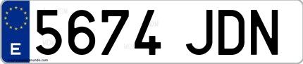 Ejemplo de matrícula española 5674 JDN