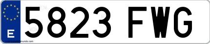 Ejemplo de matrícula española 5823 FWG