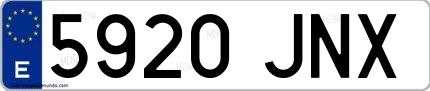 Ejemplo de matrícula española 5920 JNX
