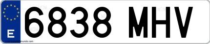 Ejemplo de matrícula española 6838 MHV