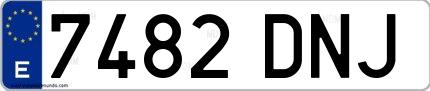 Ejemplo de matrícula española 7482 DNJ