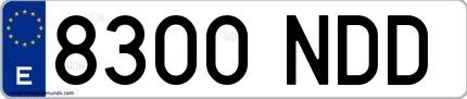 Ejemplo de matrícula española 8300 NDD