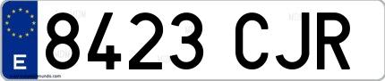 Ejemplo de matrícula española 8423 CJR