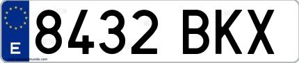 Ejemplo de matrícula española 8432 BKX