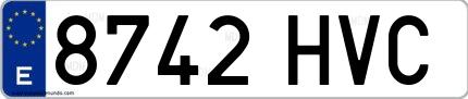 Ejemplo de matrícula española 8742 HVC