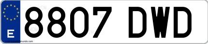 Ejemplo de matrícula española 8807 DWD