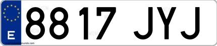 Ejemplo de matrícula española 8817 JYJ