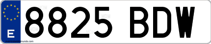 Ejemplo de matrícula de coche ordinaria 8825 BDW