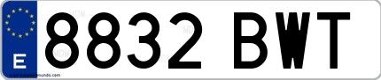 Ejemplo de matrícula española 8832 BWT