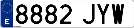 Ejemplo de matrícula española 8882 JYW