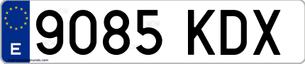 Ejemplo de matrícula de coche ordinaria 9085 KDX