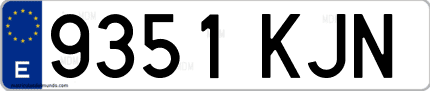 Ejemplo de matrícula de coche ordinaria 9351 KJN