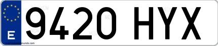 Ejemplo de matrícula española 9420 HYX