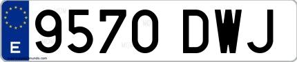 Ejemplo de matrícula española 9570 DWJ
