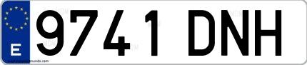 Ejemplo de matrícula española 9741 DNH