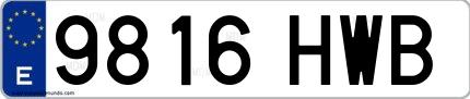 Ejemplo de matrícula española 9816 HWB