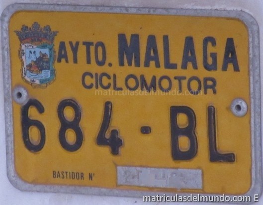 antigua matrícula de ciclomotor español málaga