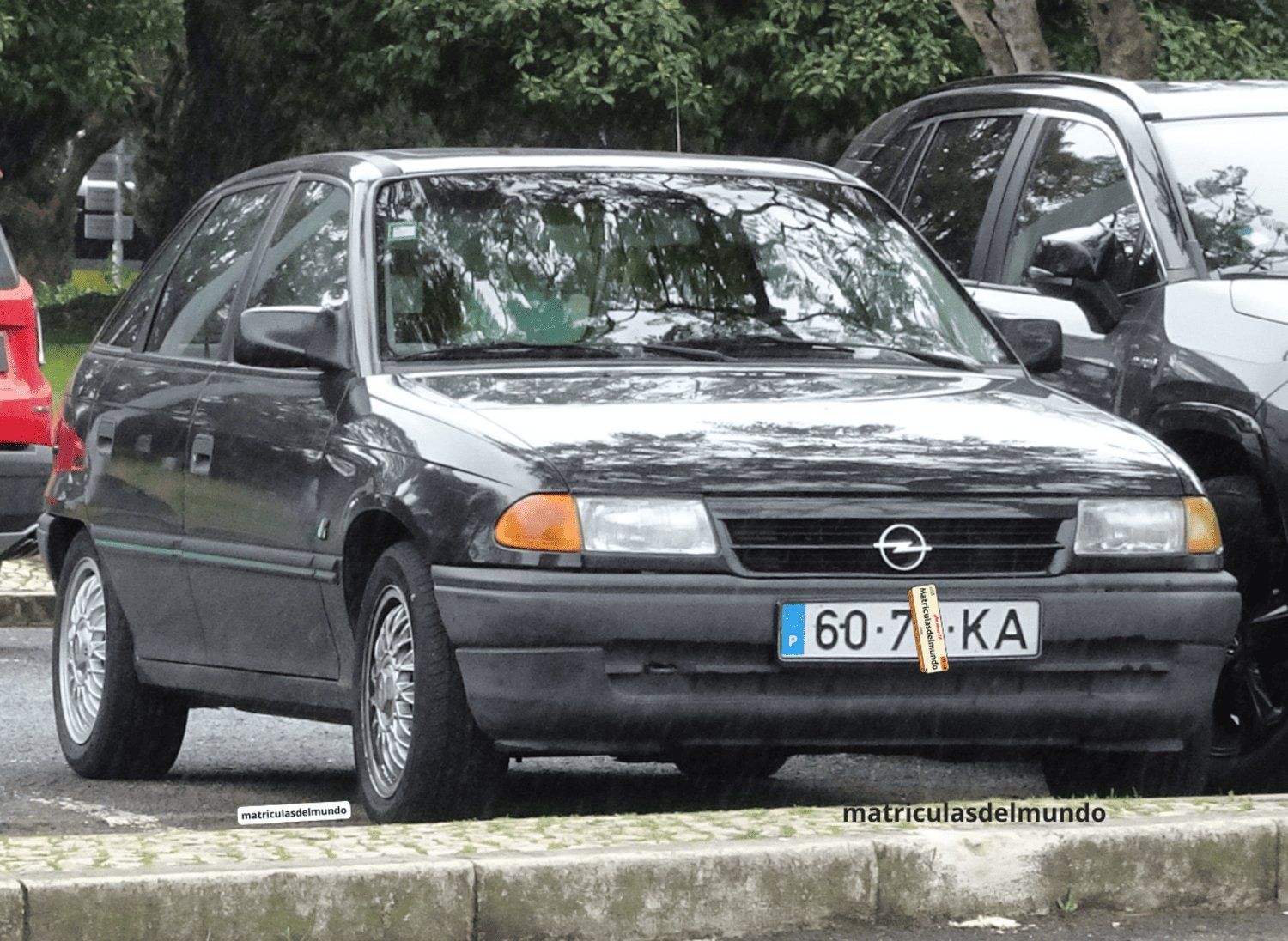 Opel Astra con matrícula para vehículo importado