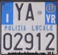 matricula policia local italiana motocicleta