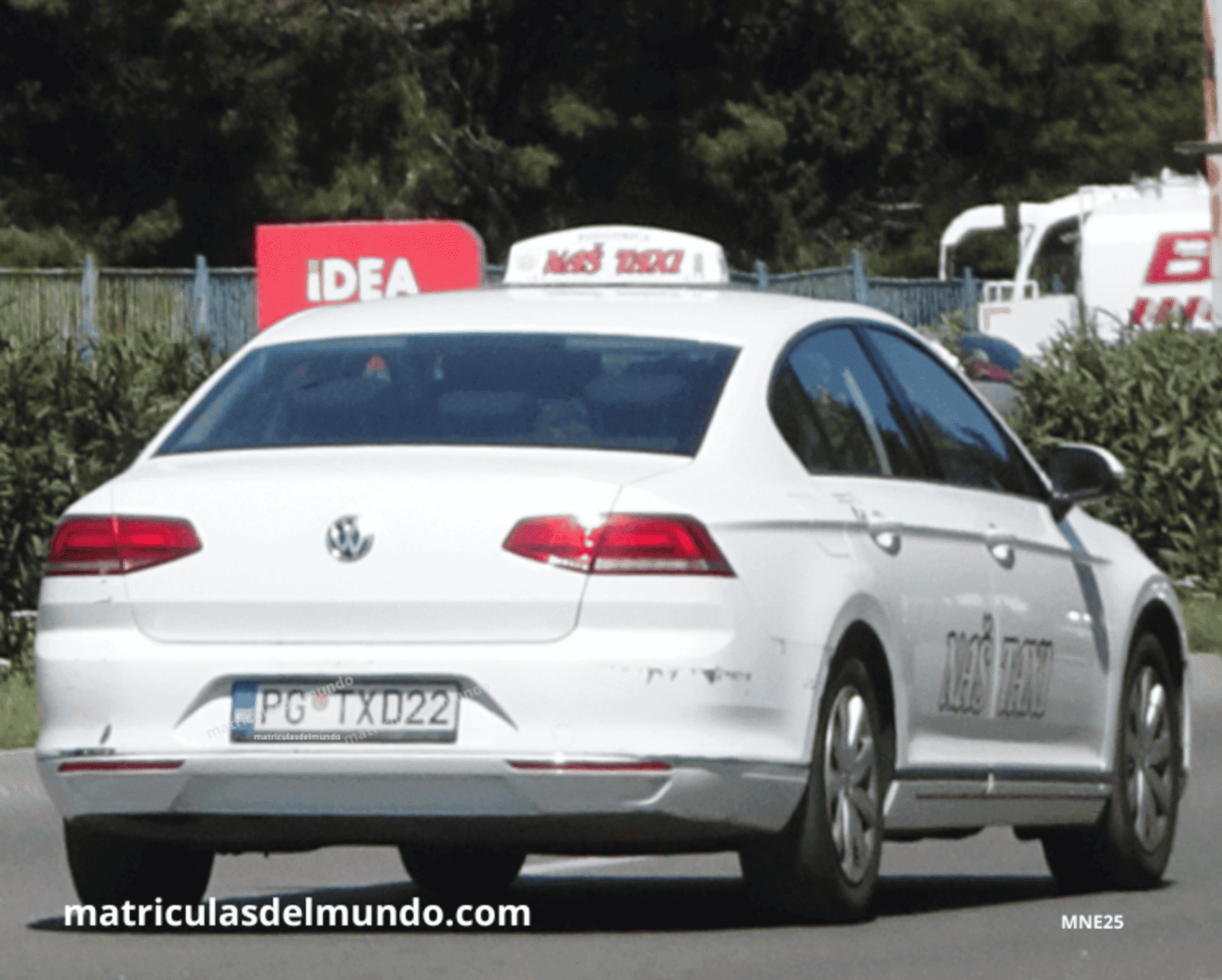 Ejemplo de matrícula de taxi de Podgorica