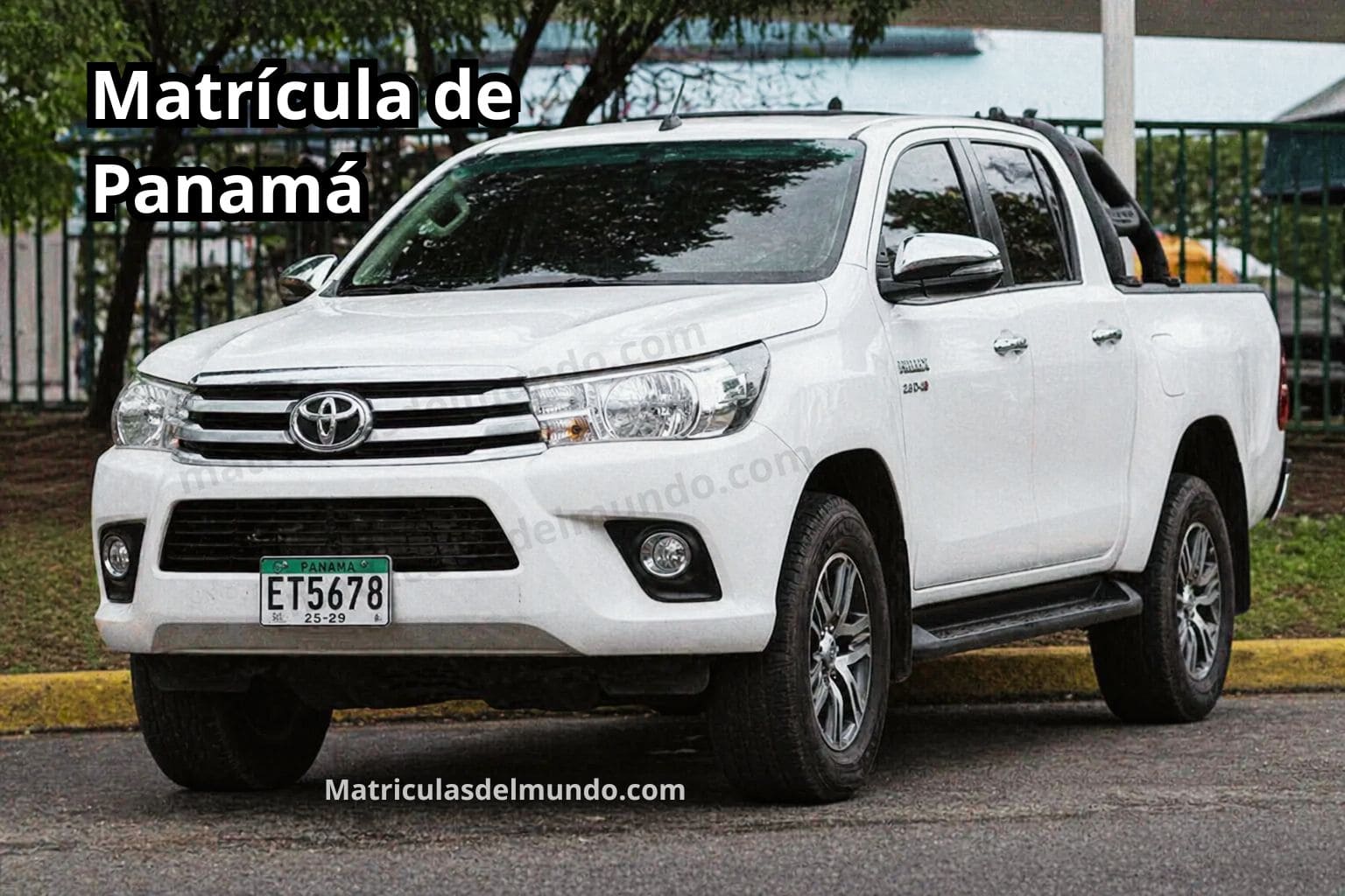 White Toyota with Panama vehicle license plate in real use