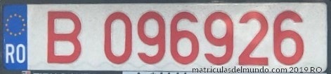 Matrícula provisional de Rumanía con letras en rojo