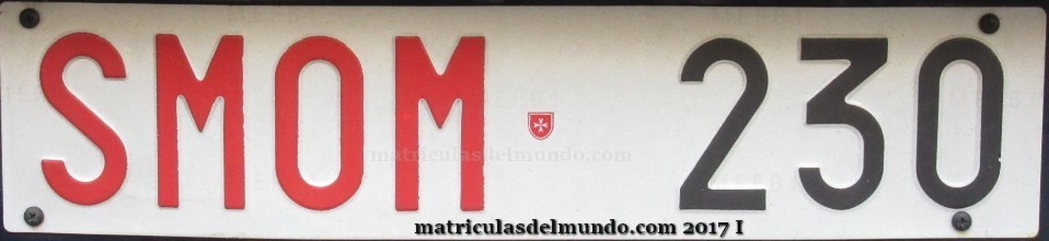 Matrícula numero 230 de la Orden Militar de Malta SMOM en un Alfa Romeo
