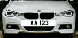 Matrícula de coche de Bermudas actual con código UK